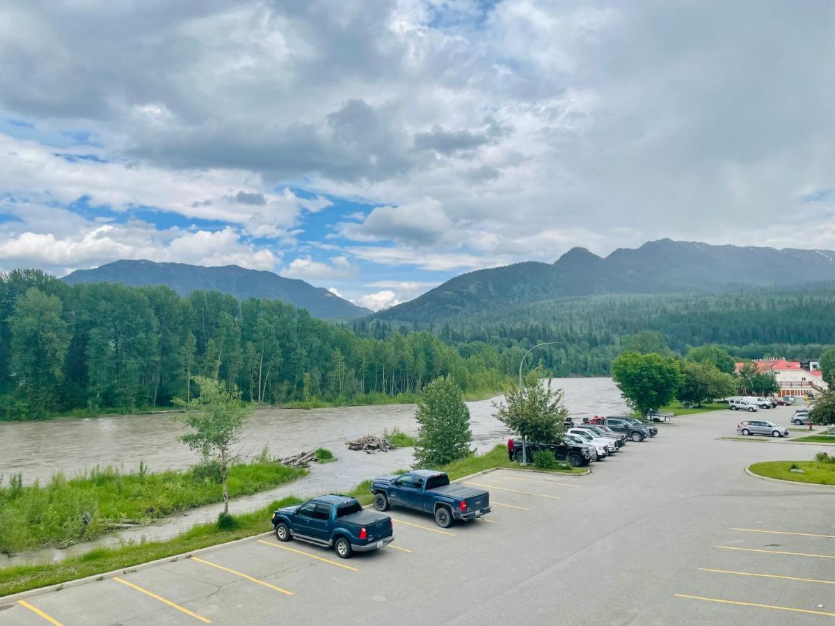 Fernie Stanford Resort Luaran gambar